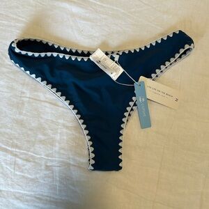 NWT cupshe bottoms in size M